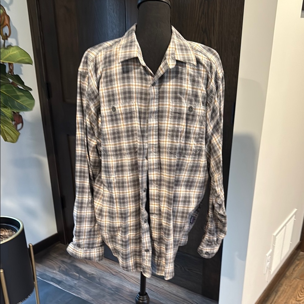 Patagonia Gray and Orange Casual Button Down Shirt